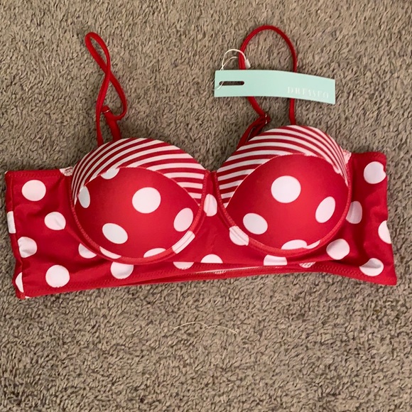 Red & white polka dot bikini top. Retro vintage look. Dressfo size XXL - Picture 1 of 1